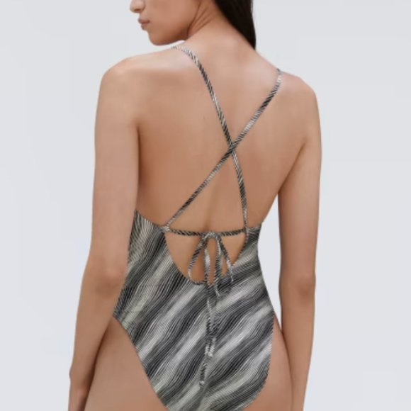 Everlane - The String One-Piece Swimsuit - Medium - Picture 2 of 7